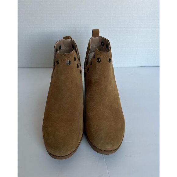 SKECHERS Lasso Auger Grommet Accent Cognac Suede Leather Ankle Booties Sz 7 - Picture 3 of 11